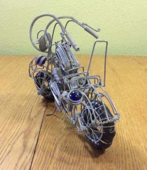MOTOR BIKE WIRE HARLEY DAVIDSON? BLUE MARBLE LIGHTS HANDLE BARS SEAT REST PLASTIC TYRES STUNNING!!!!
