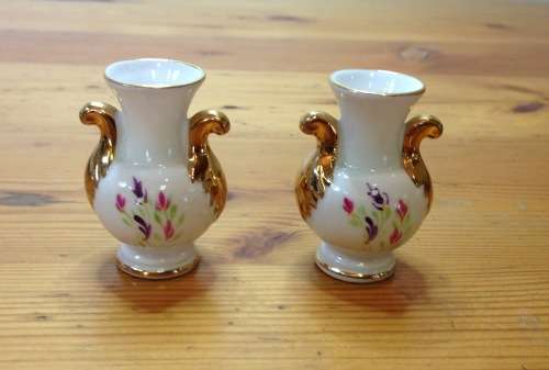 ENGLISH Miniature Porcelain VASES x 2 ENGLAND ARTHUR BOWKER Dolls House FLOWERS FLORAL STUNNING!!!