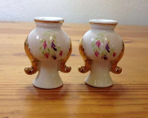 ENGLISH Miniature Porcelain VASES x 2 ENGLAND ARTHUR BOWKER Dolls House FLOWERS FLORAL STUNNING!!!
