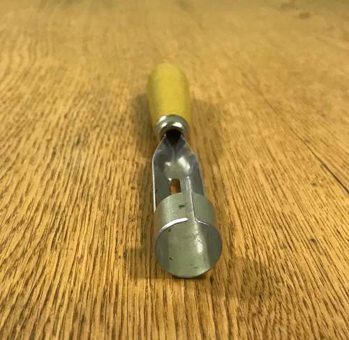 APPLE CORER KITCHEN UTENSIL VINTAGE GOOD CONDITION!! TALA STAINLESS STEEL MADE in ENGLAND.