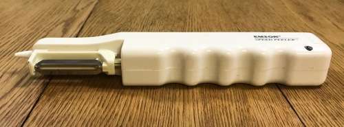 PEELER ELECTRIC EMSON BATTERY OPERATED Uses 4 AA 15v Alkaline batteries LIKE NEW in its BOX!!!