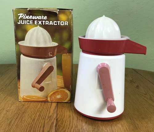 JUICE EXTRACTOR=PINEWARE=MANUAL WIND=in its BOX!