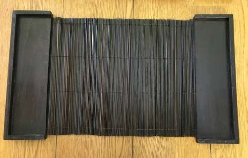 TABLE FOLD-UP PLACE MATS x 6 SUSHI or OTHER WOODEN ENDS WITH PLACE FOR CUTLER MID SECTION STRAW MAT