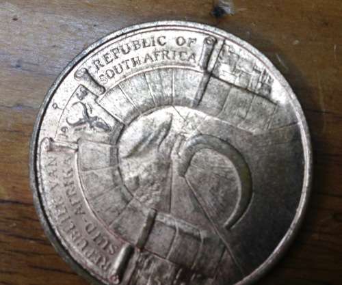 SOUVENIR BRONZE TOKEN MEDALLION 5 Years Commemoration of the Republic of South Africa 1961 to 1966.