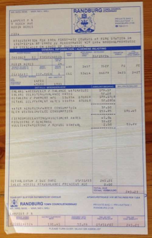 RANDBURGER OCTOBER 1983 ISSUED FREE BY TOWN COUNCIL of RANDBURG MUNICIPAL ACCOUNT 1983!!! HISTORY!!!
