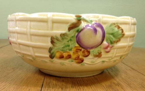 CLARICE CLIFF LARGE ROUND FRUIT BOWL NEWPORT POTTERY PATTERN 663 ENGLAND STUNNING!!