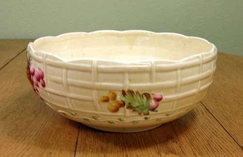 CLARICE CLIFF LARGE ROUND FRUIT BOWL NEWPORT POTTERY PATTERN 663 ENGLAND STUNNING!!