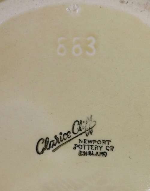 CLARICE CLIFF LARGE ROUND FRUIT BOWL NEWPORT POTTERY PATTERN 663 ENGLAND STUNNING!!