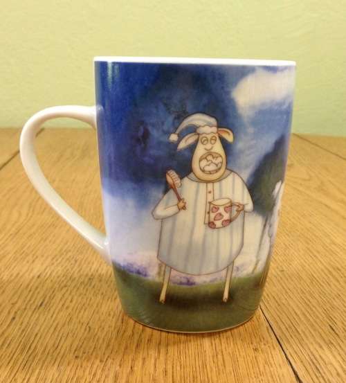 MUG PORCELAIN TEA COFFEE HILARIOUS SHEEP PATTERN STUNNING EXCELLENT CONDITION!!!!