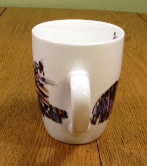 MUG PORCELAIN TEA COFFEE CAT PATTERN STUNNING EXCELLENT CONDITION!!!!