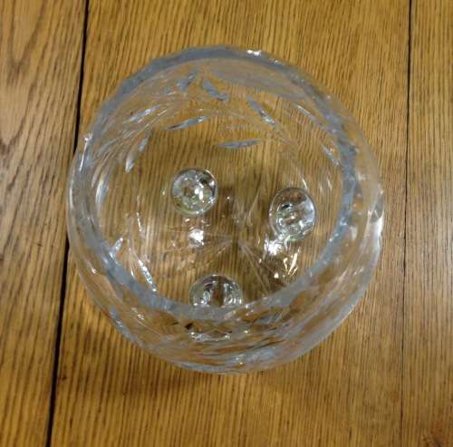 VASE=FOOTED=3 FEET=CRYSTAL=ROSE-CUT PATTERN=FLOWERS=FLORAL.