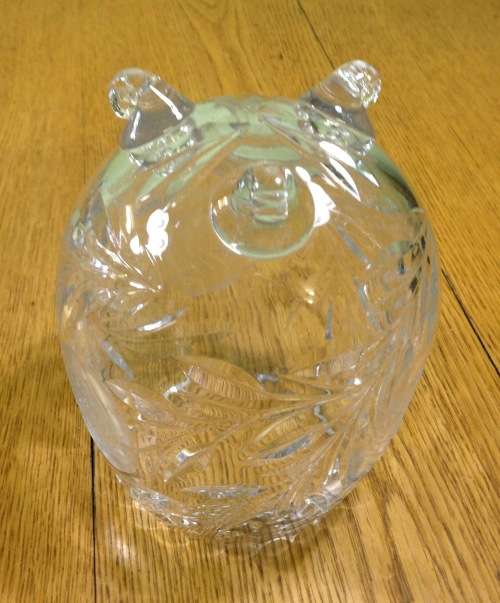 VASE=FOOTED=3 FEET=CRYSTAL=ROSE-CUT PATTERN=FLOWERS=FLORAL.