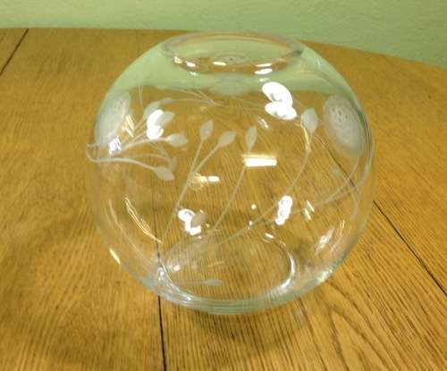 VASE=ROUND=GLASS=ROSE-CUT PATTERN=FLOWERS=FLORAL.