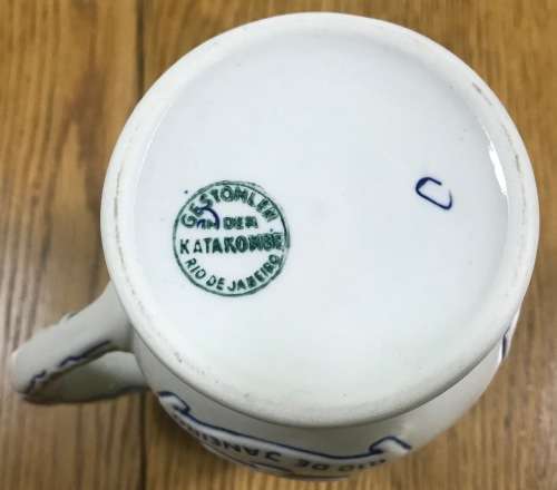 MUG POTTERY TEA COFFEE GESTOHLEN KATAKOMBE RIO DE JANEIRO BRAZIL PAO DE ACUCAR SOUVENIR BLUE + WHITE