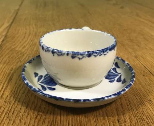 COFFEE DUOS DEMITASSE PORTUGUESE STYLE 6 x SAUCERS + 6 x CUPS VINTAGE EXPRESSO BLUE + WHITE STUNNING