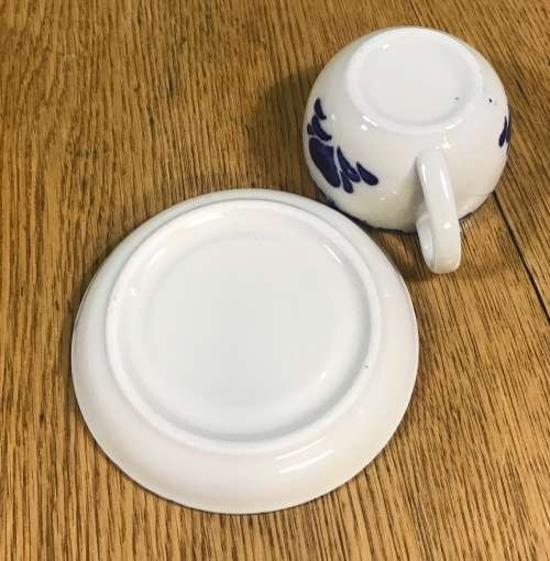 COFFEE DUOS DEMITASSE PORTUGUESE STYLE 6 x SAUCERS + 6 x CUPS VINTAGE EXPRESSO BLUE + WHITE STUNNING