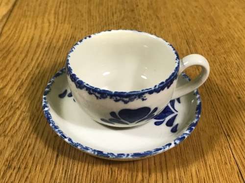 COFFEE DUOS DEMITASSE PORTUGUESE STYLE 6 x SAUCERS + 6 x CUPS VINTAGE EXPRESSO BLUE + WHITE STUNNING