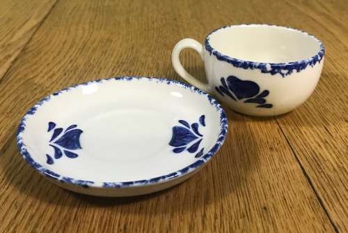 COFFEE DUOS DEMITASSE PORTUGUESE STYLE 6 x SAUCERS + 6 x CUPS VINTAGE EXPRESSO BLUE + WHITE STUNNING