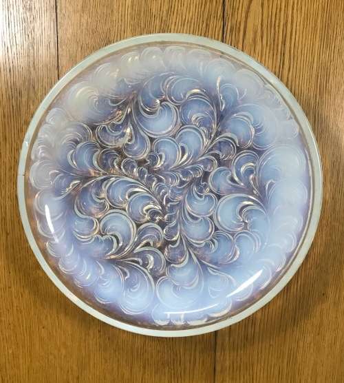 MAGNIFICENT large OPALESCENT GLASS BOWL=WAVY DESIGN=VERY HEAVY at 2,82 kg's=Please read notes......