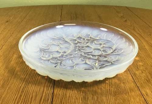 MAGNIFICENT large OPALESCENT GLASS BOWL=WAVY DESIGN=VERY HEAVY at 2,82 kg's=Please read notes......