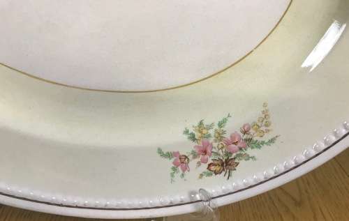 PLATTER LARGE OVAL DAVISON and SON LTD. BURSLEM MADE in ENGLAND FLOWERS FLORAL.