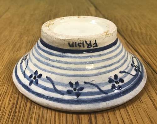 ANS De KOCK-MOLENAAR FRISIA SMALL BOWL GORDONS BAY SOUTH AFRICA EARTHENWARE POTTERY BLUE and WHITE.