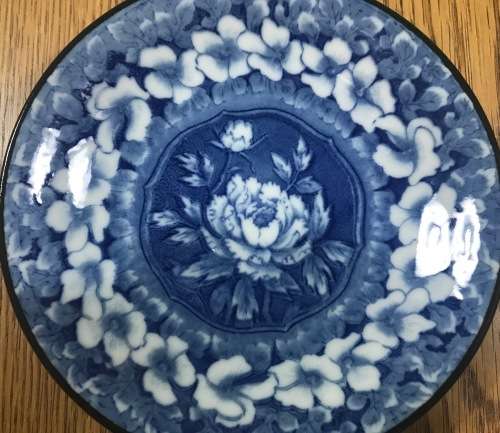 BLUE and WHITE SMALL BOWL=DISH=FLORAL GARLAND=FLOWER IN MIDDLE=BLACK RIM=NO MARKS=STUNNING ITEM!!!