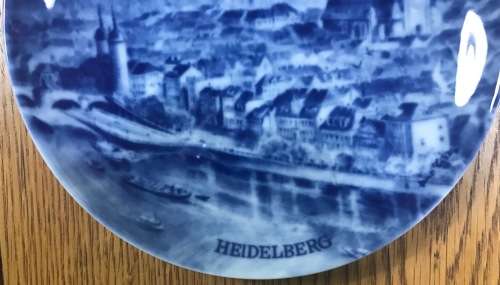 BLUE and WHITE SMALL WALL DISPLAY PLATE HEIDELBERG KAISER GERMANY HANS LISKA COBALT.