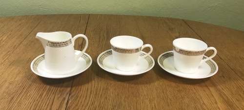 COFFEE DUOS DEMITASSE ROYAL TUSCAN ENGLAND SYMPHONY PATTERN SAUCERS x 3 CUPS x 2 MILKS JUG Expresso!