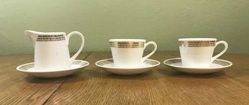 COFFEE DUOS DEMITASSE ROYAL TUSCAN ENGLAND SYMPHONY PATTERN SAUCERS x 3 CUPS x 2 MILKS JUG Expresso!
