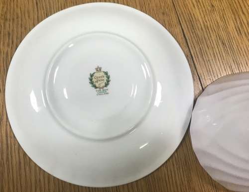 DUO TEA CUP + SAUCER QUEEN ANNE LIGHT PURPLE/MAUVE SCALLOPED ENGLAND PATTERN 5267.
