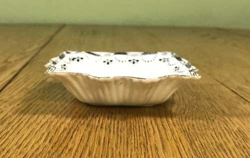ROSINA BONE CHINA PIN DISH SQUARE PIN TRAY TRINKET DISH NUT DISH THE OLD CURIOSITY SHOP DICKENS GB.