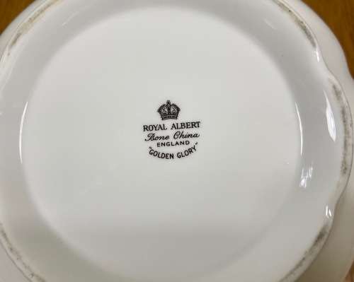 Royal Albert Golden Glory Teapot +1962 Bone China England