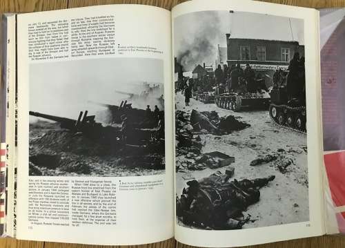 PICTORIAL HISTORY OF WORLD WAR 2 WWII CHARLES HERRIDGE HAMLYN LONDON 1975 MILITARY BOOK TANKS GUNS.
