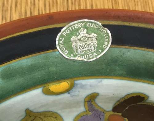 GOUDA ROYAL Zuid Holland BOWL 223mm d 1952 HJ 2965/22 5460 ?? PATTERN FLOWERS FLORAL STUNNING! LABEL