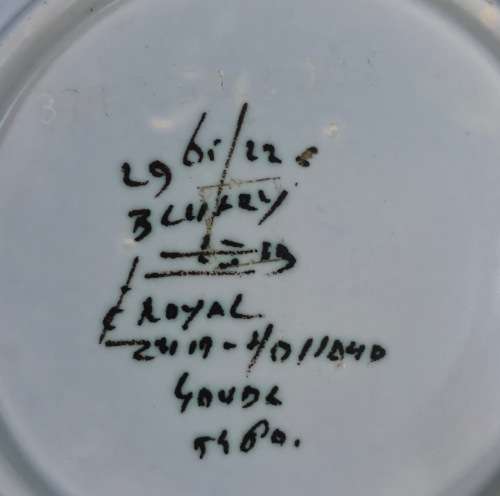 GOUDA ROYAL Zuid Holland BOWL 223mm d 1952 HJ 2965/22 5460 ?? PATTERN FLOWERS FLORAL STUNNING! LABEL