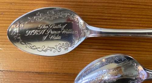 SILVER PLATED COMMEMORATIVE TEASPOONS PAIR 2 THE BIRTH OF HRH PRINCE WILLIAM OF WALES 21st JUNE 1982