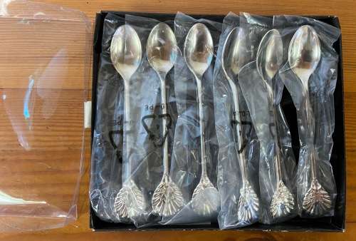 SILVER PLATED COFFEE / TEA SPOONS x 6 BRAND NEW BOXED PLASTIC SLEEVED SHELL DESIGNED END STUTTAFORDS