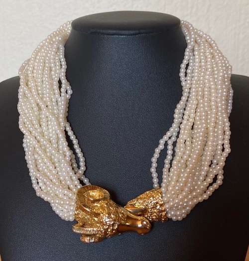 CAROLEE JEWELLERY USA 24 STRAND GLASS FAUX PEARL CHOKER NECKLACE RAMS HEAD CLASP 70`s STUNNING!!!!!!