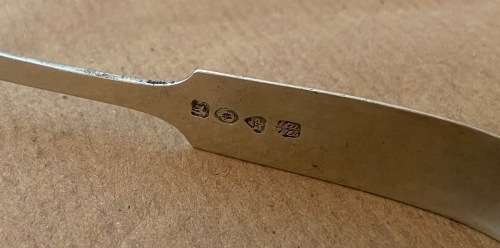 SUGAR TONGS (NIPS) STERLING SILVER HALLMARKED UNKNOWN MARK EUROPEAN?