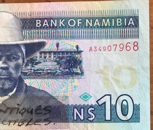 BANK OF NAMIBIA TEN NAMIBIAN DOLLARS N$10 INTERNATIONAL AFRICAN BANKNOTE A34907968 SPRINGBOK BUCK.