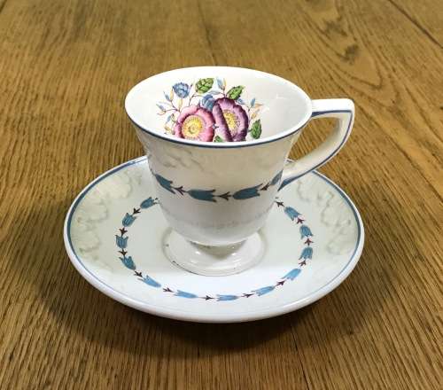 WEDGWOOD CORINTHIAN EVENLODE Demitasse Coffee Cup + Saucer EXPRESSO England USA PATENT IMPRESS 9147.