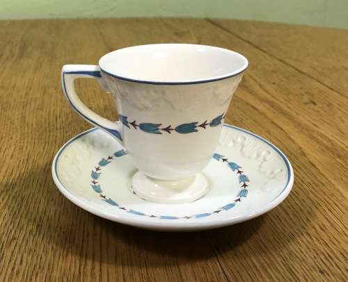 WEDGWOOD CORINTHIAN EVENLODE Demitasse Coffee Cup + Saucer EXPRESSO England USA PATENT IMPRESS 9147.