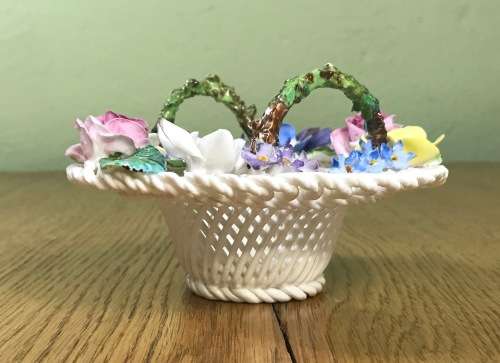 CROWN STAFFORDSHIRE PORCELAIN ROUND WOVEN BASKET APPLIED FLOWERS 2 HANDLES 4-STRAND ENGLAND PERFECT!