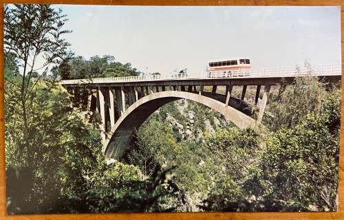 POSTCARD SOUTH AFRICA EASTERN CAPE PAUL SAUER BRIDGE SA RAILWAYS MOTOR COACH.
