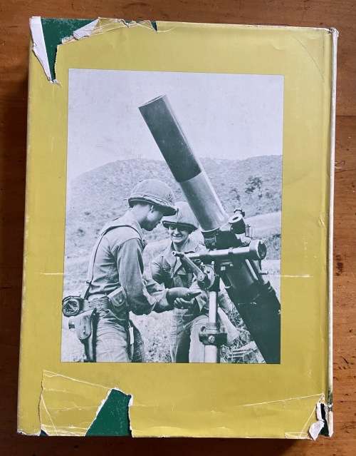 THE MODERN UNITED STATES ARMY LT. COL. KLEINMAN HOROWITZ 1st EDITION 1964 GROUND COMBAT SOLDIERS.