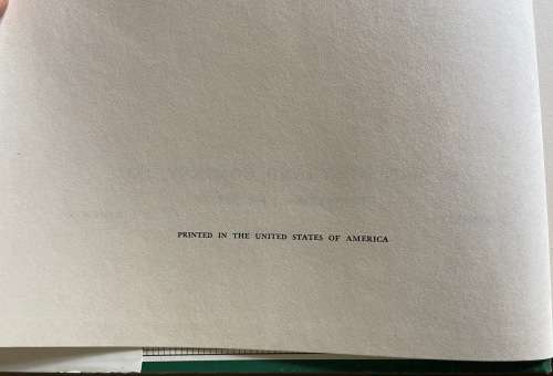 THE MODERN UNITED STATES ARMY LT. COL. KLEINMAN HOROWITZ 1st EDITION 1964 GROUND COMBAT SOLDIERS.