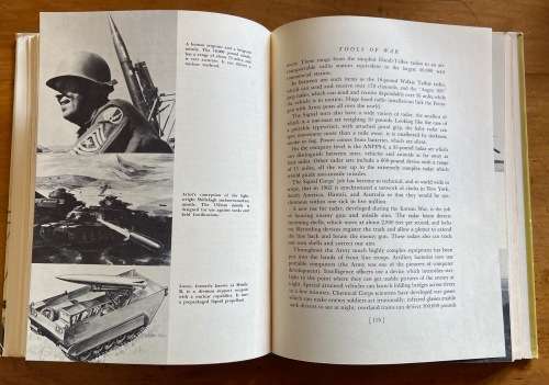 THE MODERN UNITED STATES ARMY LT. COL. KLEINMAN HOROWITZ 1st EDITION 1964 GROUND COMBAT SOLDIERS.