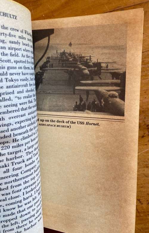 THE DOOLITTLE RAID DUANE SCHULTZ 1989 St. MARTINS PRESS AMERICAS 1st STRIKE AGAINST JAPAN AIRCRAFT.