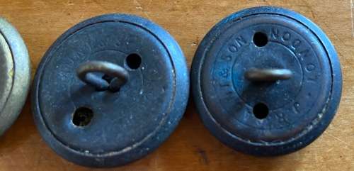 ROYAL AIRFORCE KING`s CROWN 3 x Military Brass Uniform Buttons 25mm diameter ENGLAND.